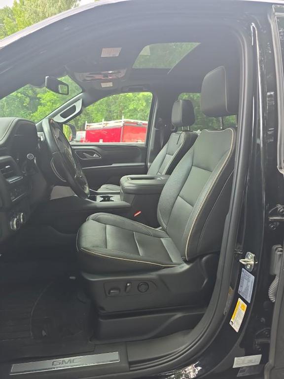 used 2022 GMC Yukon XL car, priced at $59,980