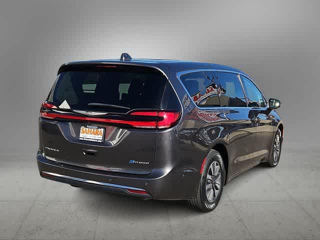 used 2022 Chrysler Pacifica Hybrid car, priced at $25,000