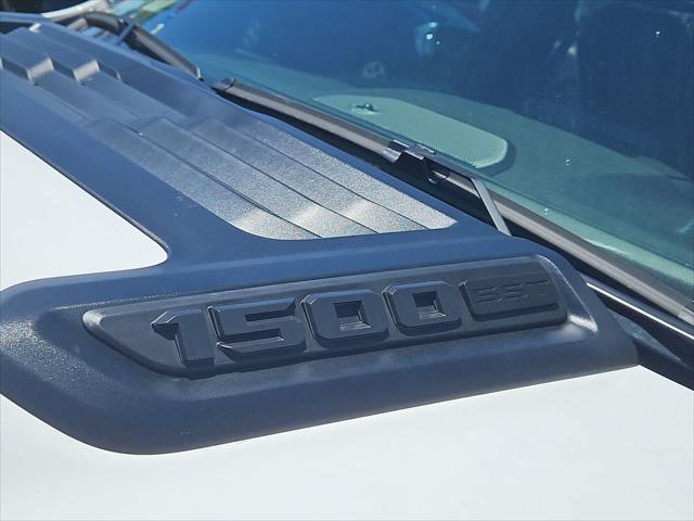 new 2025 Ram 1500 car, priced at $59,721