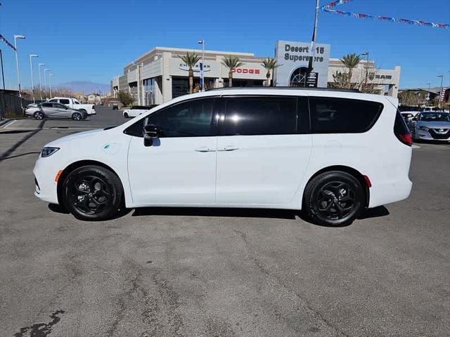 new 2025 Chrysler Pacifica Hybrid car, priced at $51,722