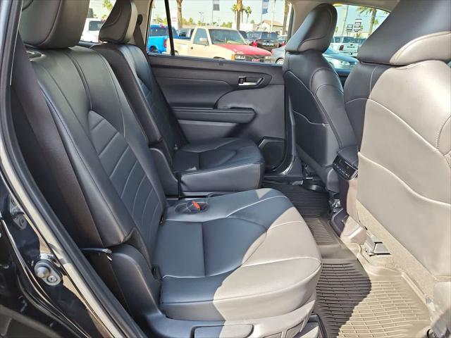 used 2024 Toyota Highlander Hybrid car, priced at $47,000