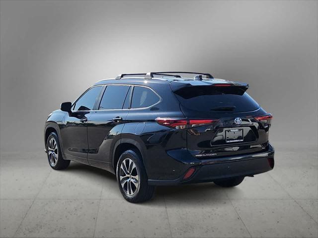 used 2024 Toyota Highlander Hybrid car, priced at $45,000