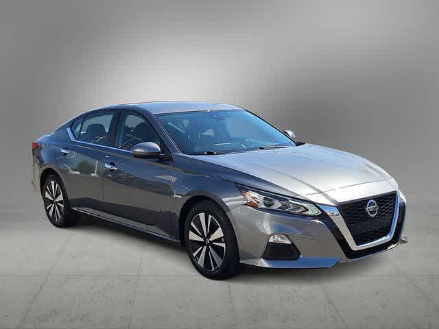 used 2022 Nissan Altima car, priced at $17,000