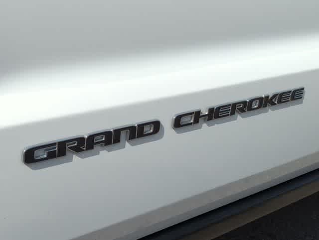 used 2021 Jeep Grand Cherokee car, priced at $22,500