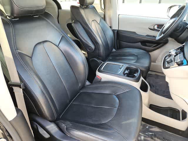 used 2022 Chrysler Pacifica car, priced at $21,000