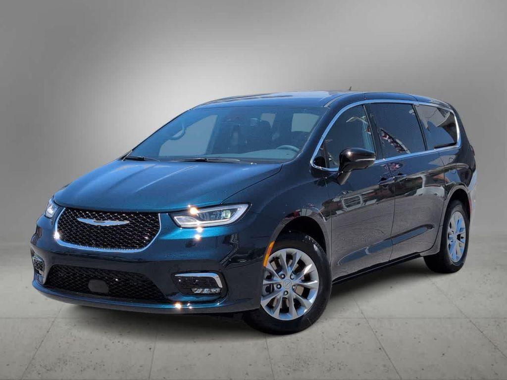 new 2025 Chrysler Pacifica car, priced at $43,787