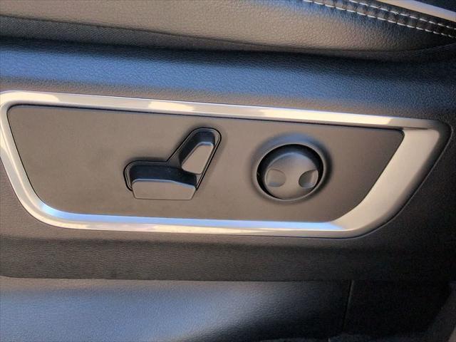 new 2025 Ram 1500 car, priced at $61,024