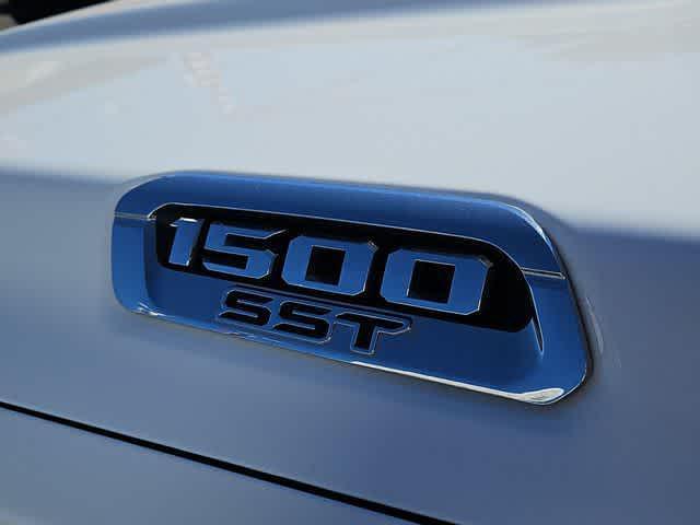 new 2025 Ram 1500 car, priced at $61,300