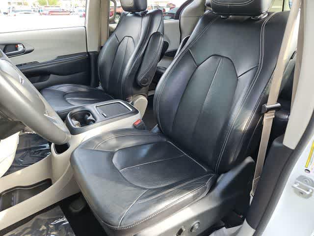 used 2022 Chrysler Pacifica car, priced at $20,000