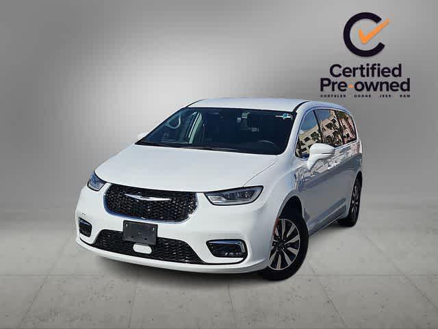 used 2022 Chrysler Pacifica Hybrid car, priced at $24,000