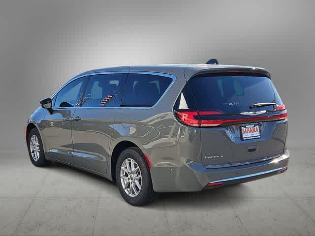 new 2025 Chrysler Pacifica car, priced at $43,035