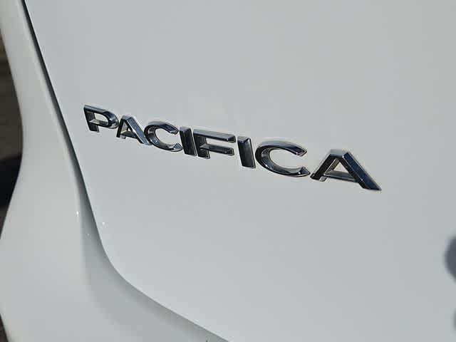 used 2022 Chrysler Pacifica car, priced at $20,000