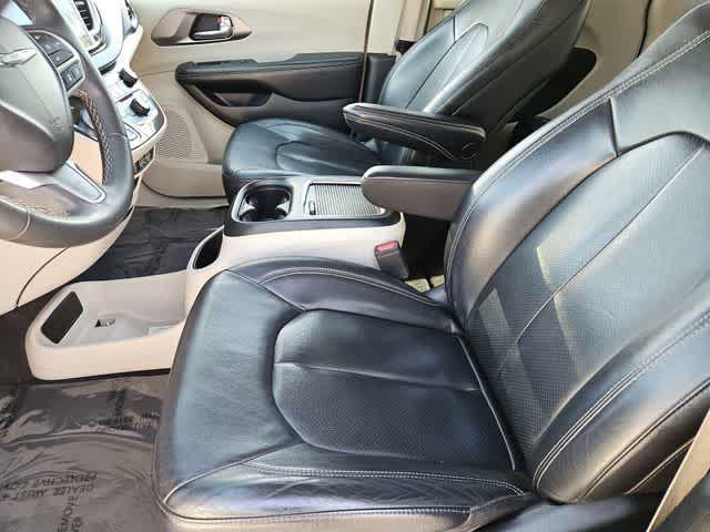 used 2022 Chrysler Pacifica car, priced at $20,000