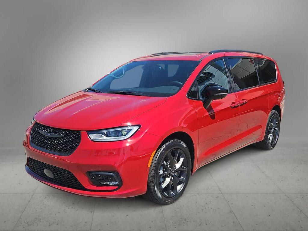 new 2025 Chrysler Pacifica car, priced at $49,927