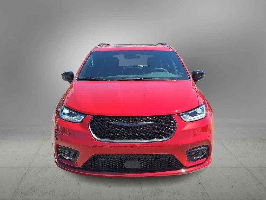 new 2025 Chrysler Pacifica car, priced at $49,927