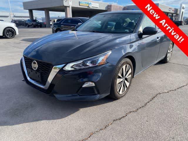 used 2022 Nissan Altima car, priced at $17,000