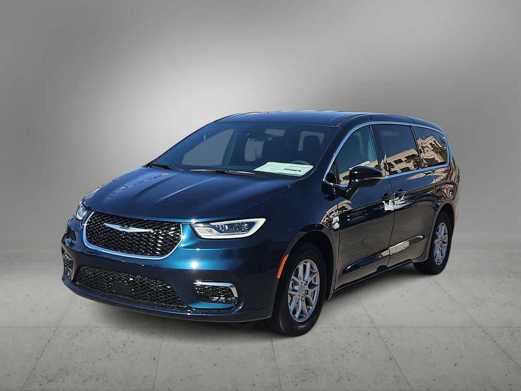 new 2025 Chrysler Pacifica car, priced at $41,216