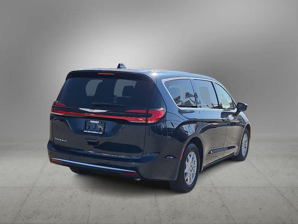 new 2025 Chrysler Pacifica car, priced at $41,216