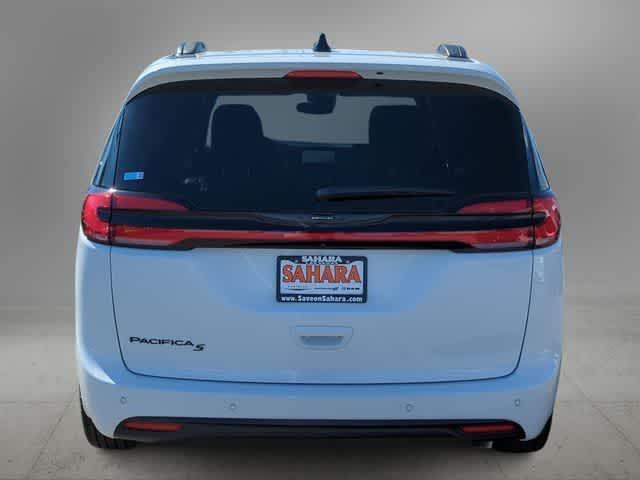 new 2024 Chrysler Pacifica car, priced at $44,340