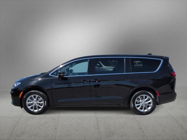 new 2025 Chrysler Pacifica car, priced at $43,317