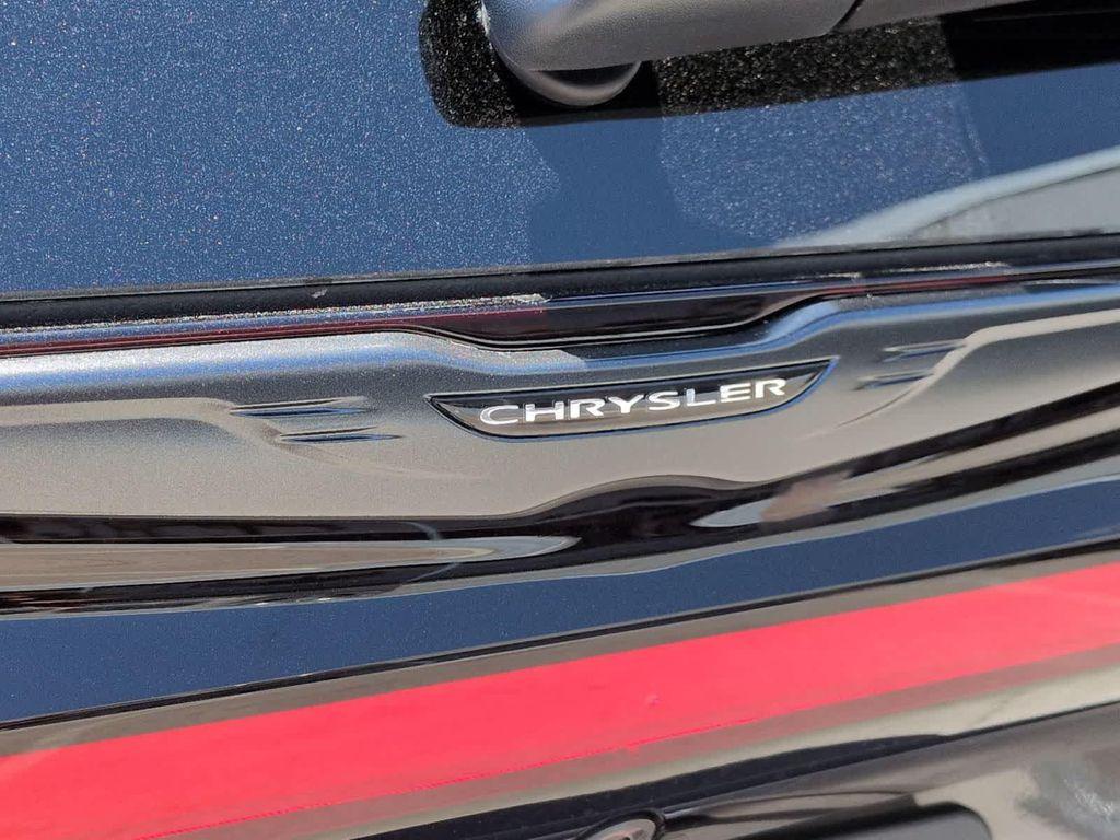 new 2025 Chrysler Pacifica car, priced at $53,086
