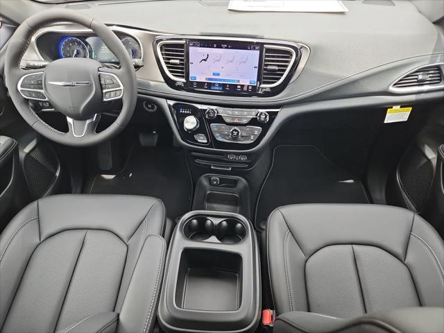 new 2025 Chrysler Pacifica car, priced at $40,746
