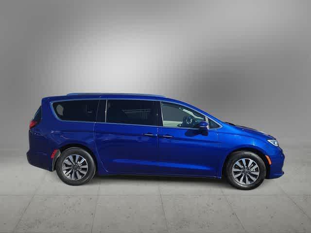 used 2021 Chrysler Pacifica Hybrid car, priced at $19,500