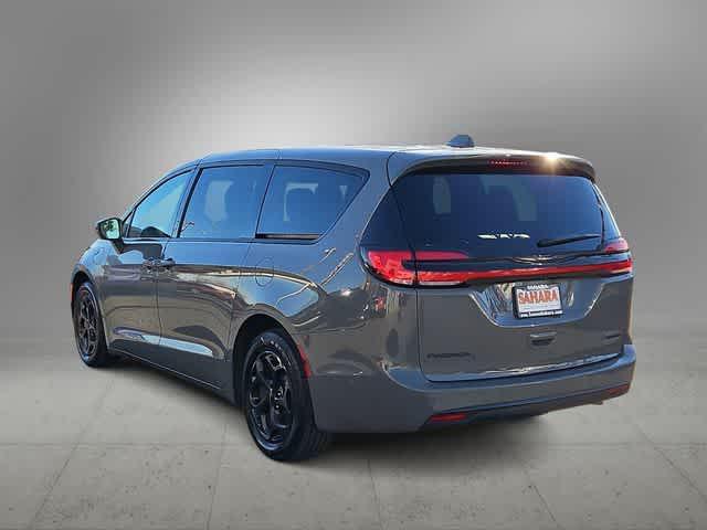 used 2022 Chrysler Pacifica Hybrid car, priced at $28,500