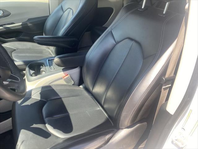 used 2023 Chrysler Pacifica Hybrid car, priced at $25,000