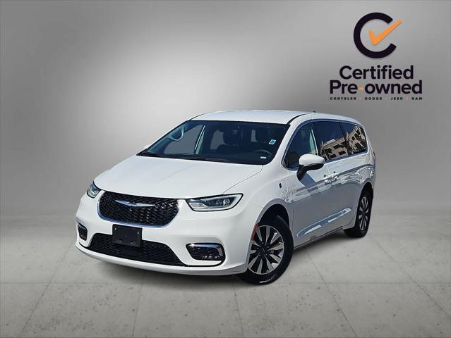 used 2023 Chrysler Pacifica Hybrid car, priced at $25,000