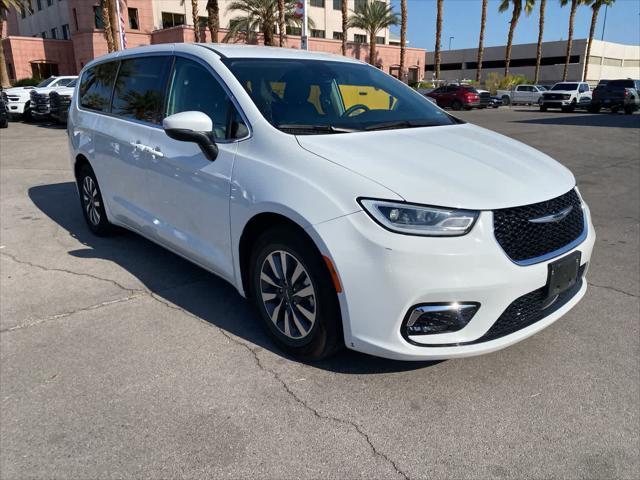 used 2023 Chrysler Pacifica Hybrid car, priced at $25,000
