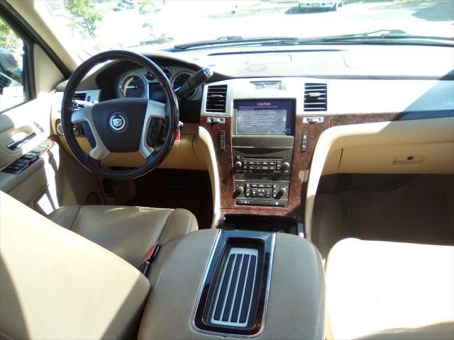 used 2013 Cadillac Escalade ESV car, priced at $18,796