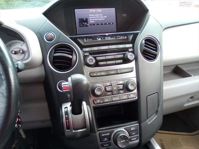 used 2013 Honda Pilot car, priced at $7,996