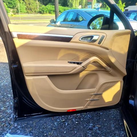 used 2014 Porsche Cayenne car, priced at $25,000
