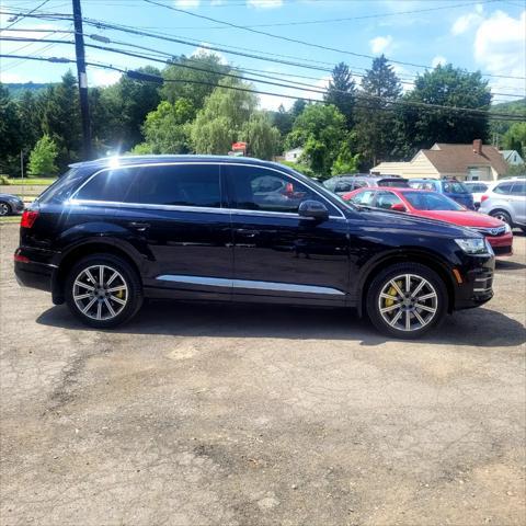 used 2017 Audi Q7 car, priced at $17,500