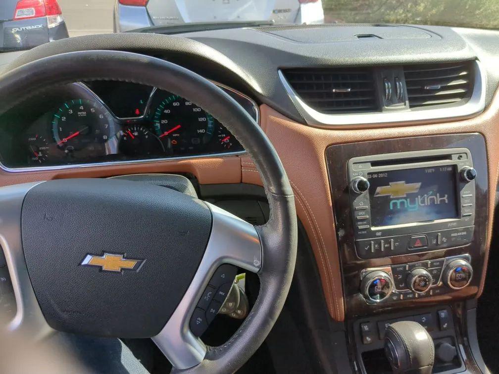 used 2015 Chevrolet Traverse car, priced at $9,490