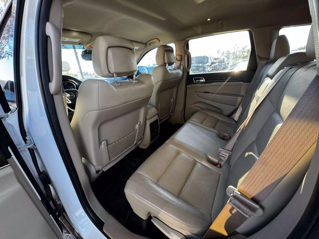 used 2017 Jeep Grand Cherokee car, priced at $15,500