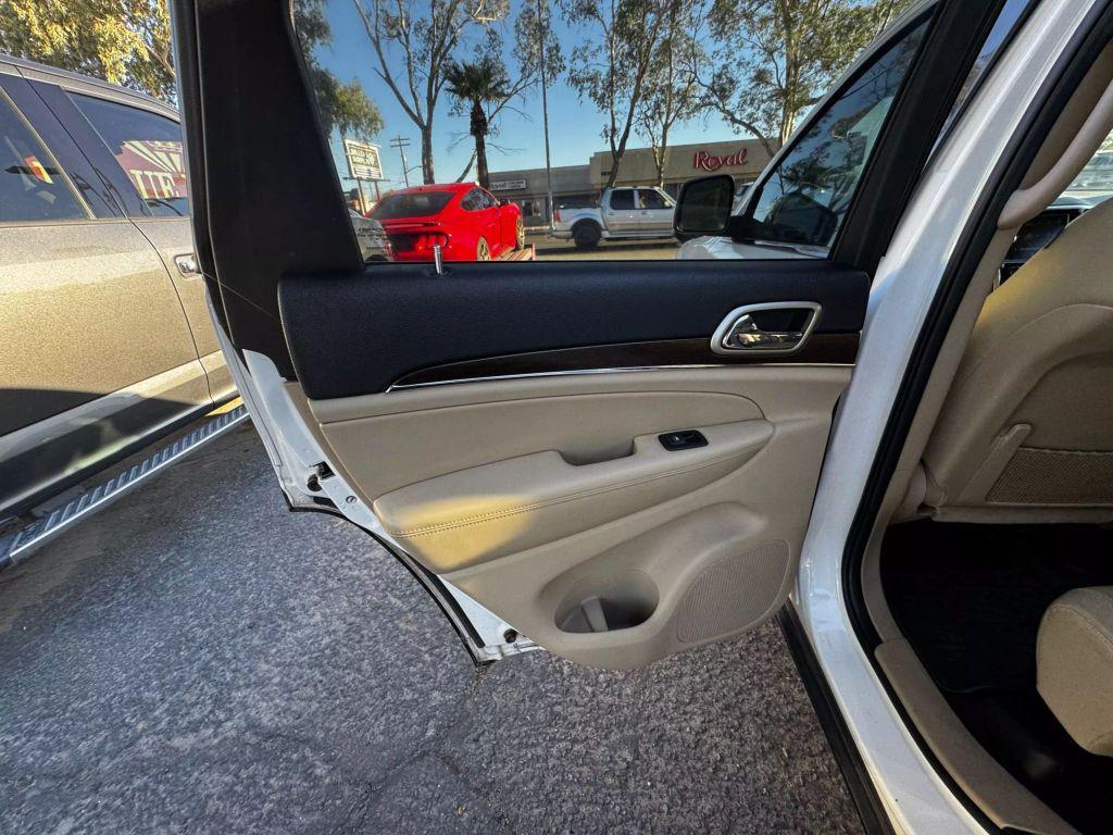 used 2017 Jeep Grand Cherokee car, priced at $15,500