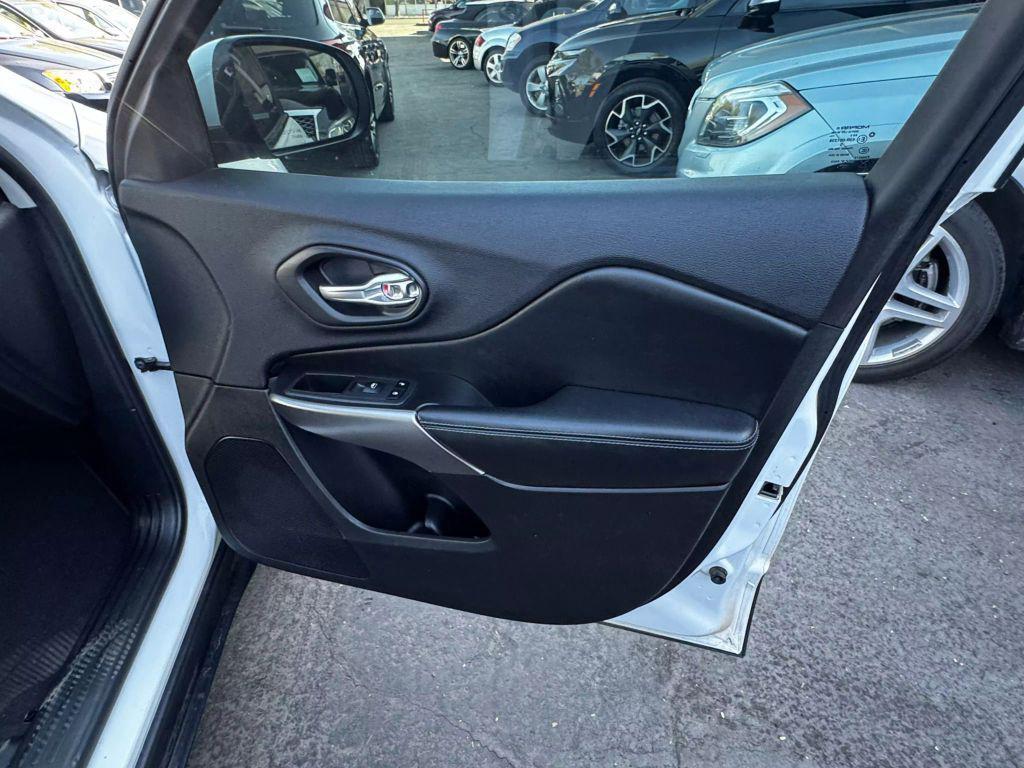 used 2019 Jeep Cherokee car, priced at $9,999