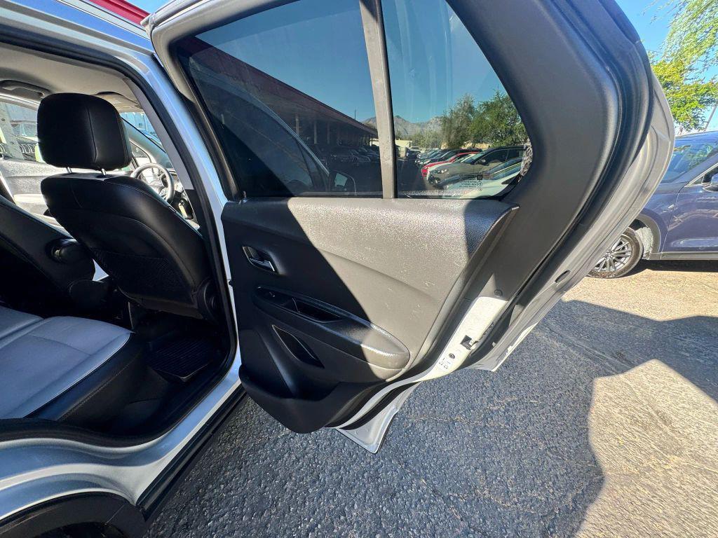 used 2021 Chevrolet Trax car, priced at $10,550