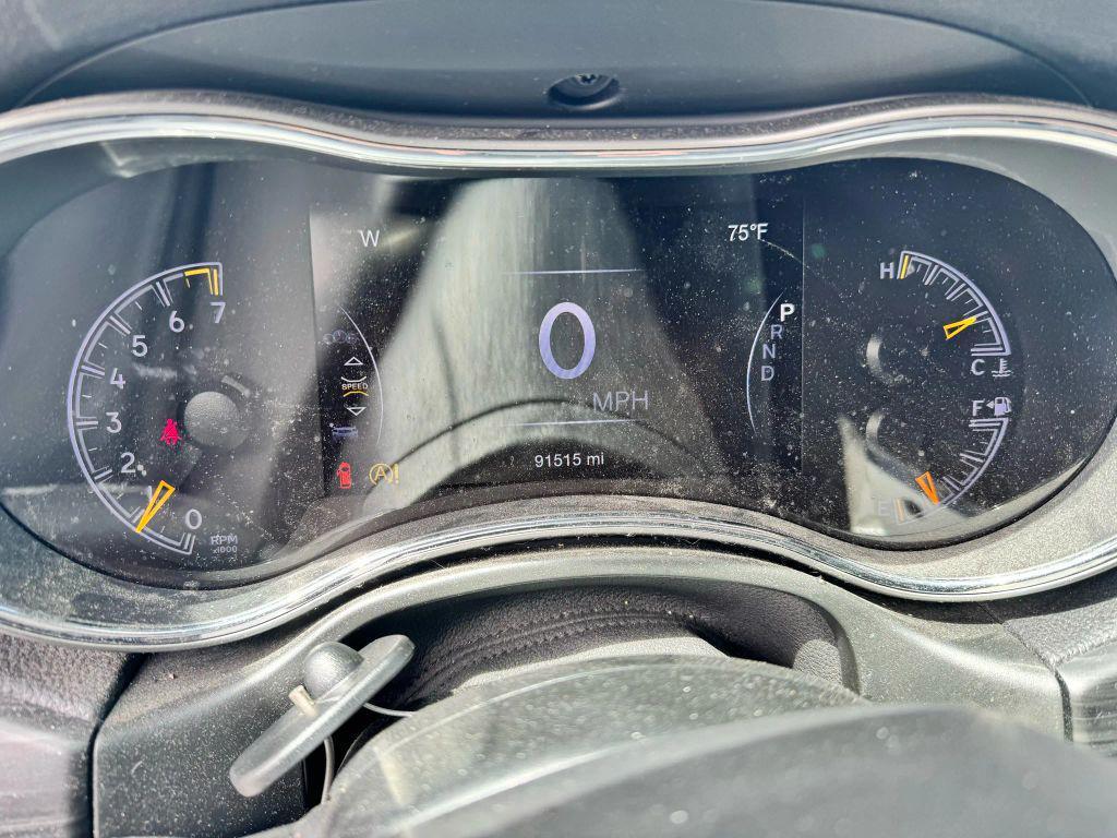 used 2020 Jeep Grand Cherokee car, priced at $15,500