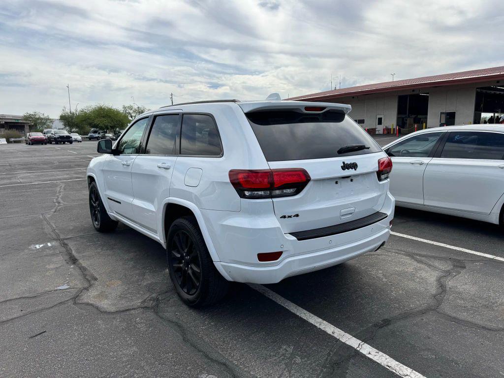 used 2018 Jeep Grand Cherokee car, priced at $15,990