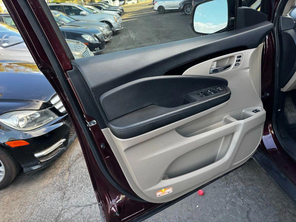 used 2017 Honda Pilot car, priced at $14,550