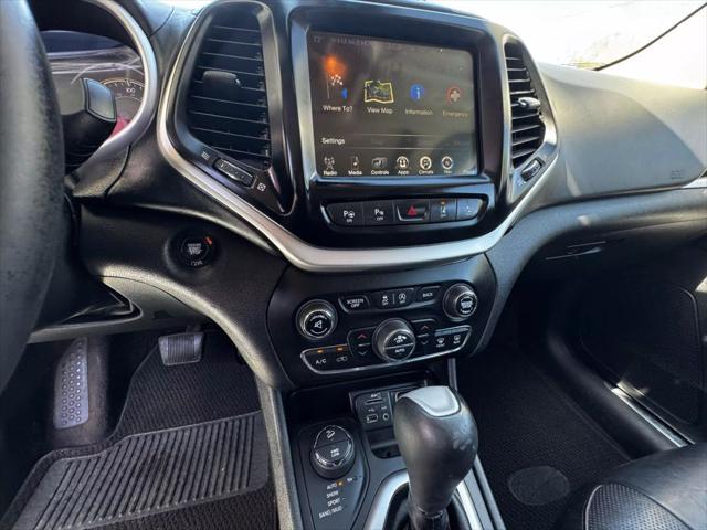 used 2017 Jeep Grand Cherokee car, priced at $18,990