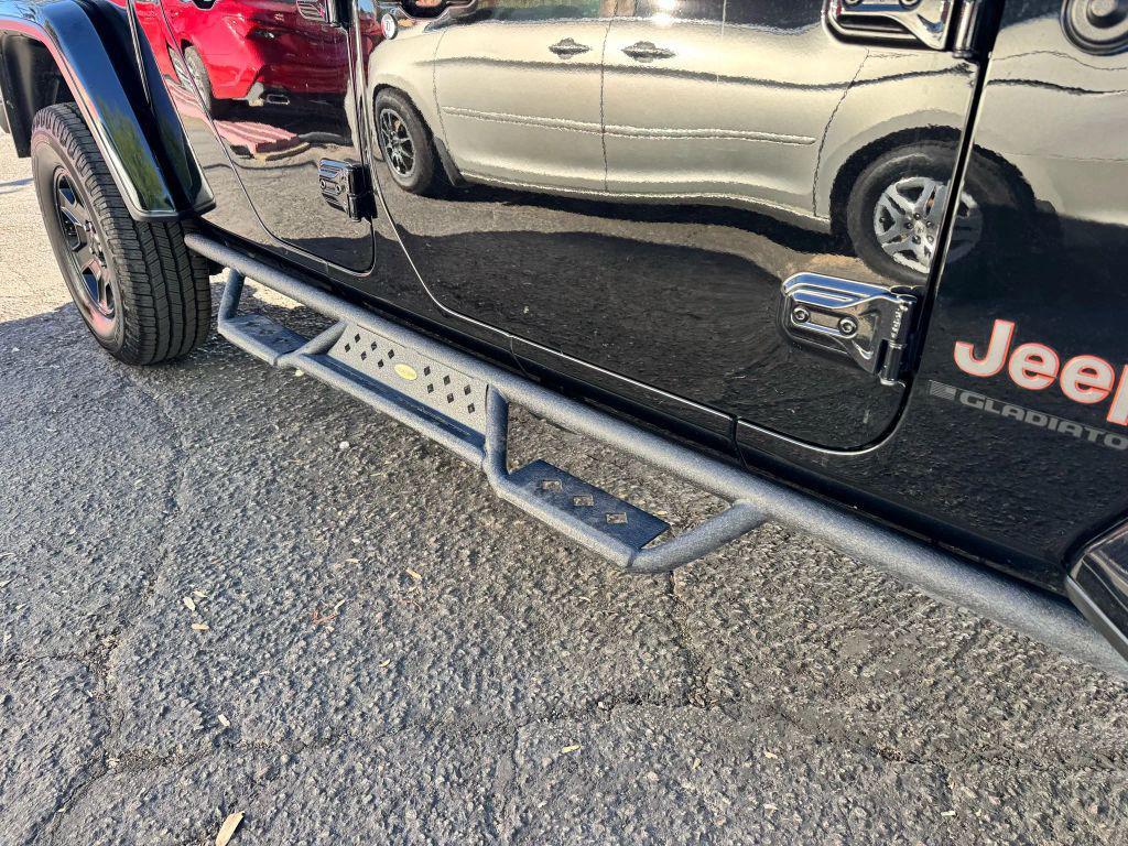 used 2023 Jeep Gladiator car, priced at $39,550