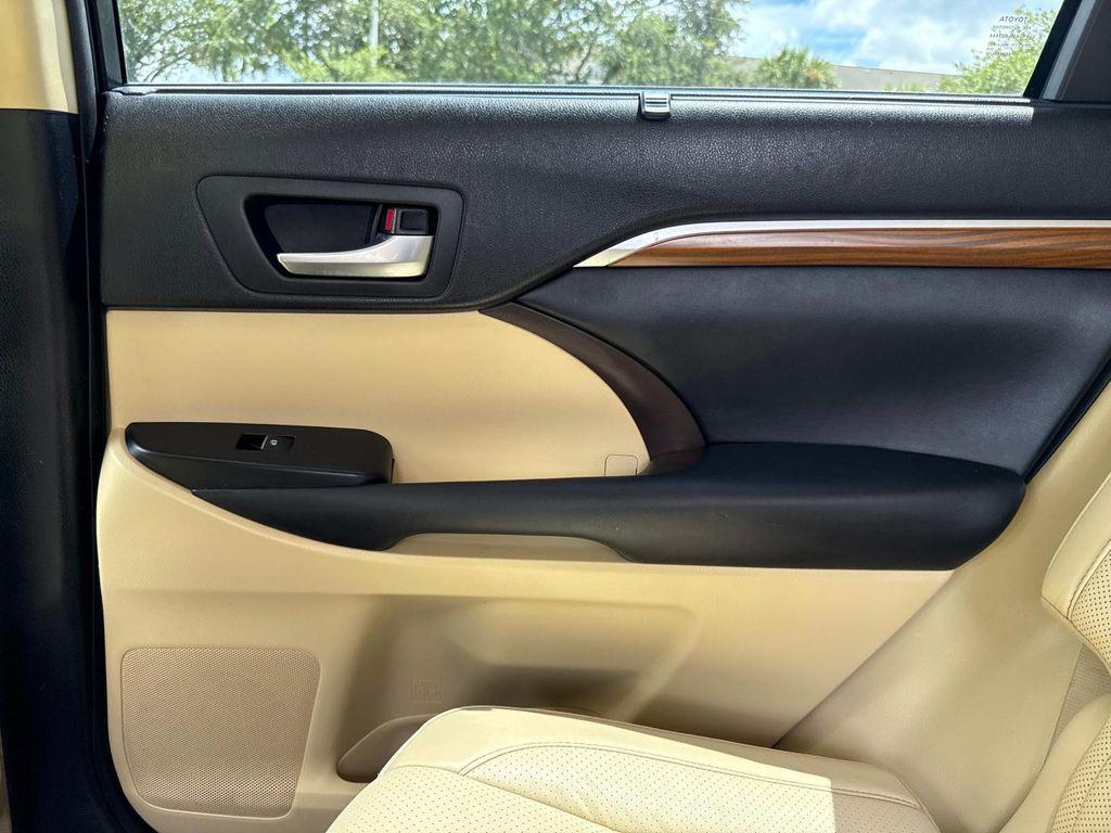 used 2019 Toyota Highlander car, priced at $28,346