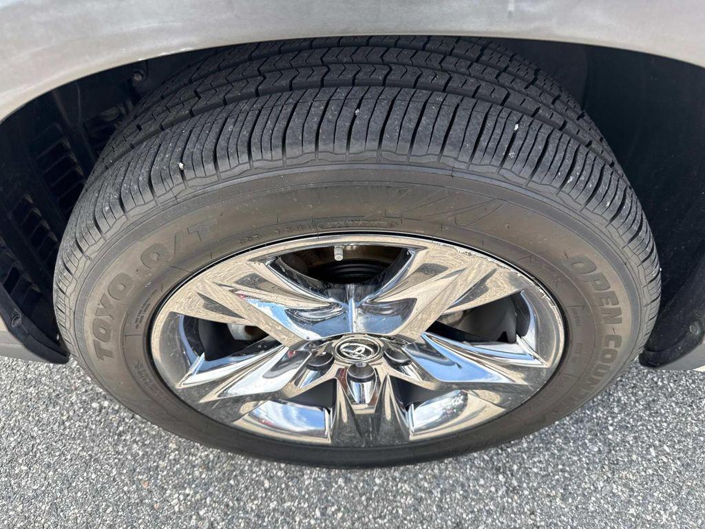 used 2019 Toyota Highlander car, priced at $28,346