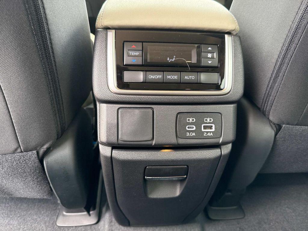 new 2025 Subaru Ascent car, priced at $39,318