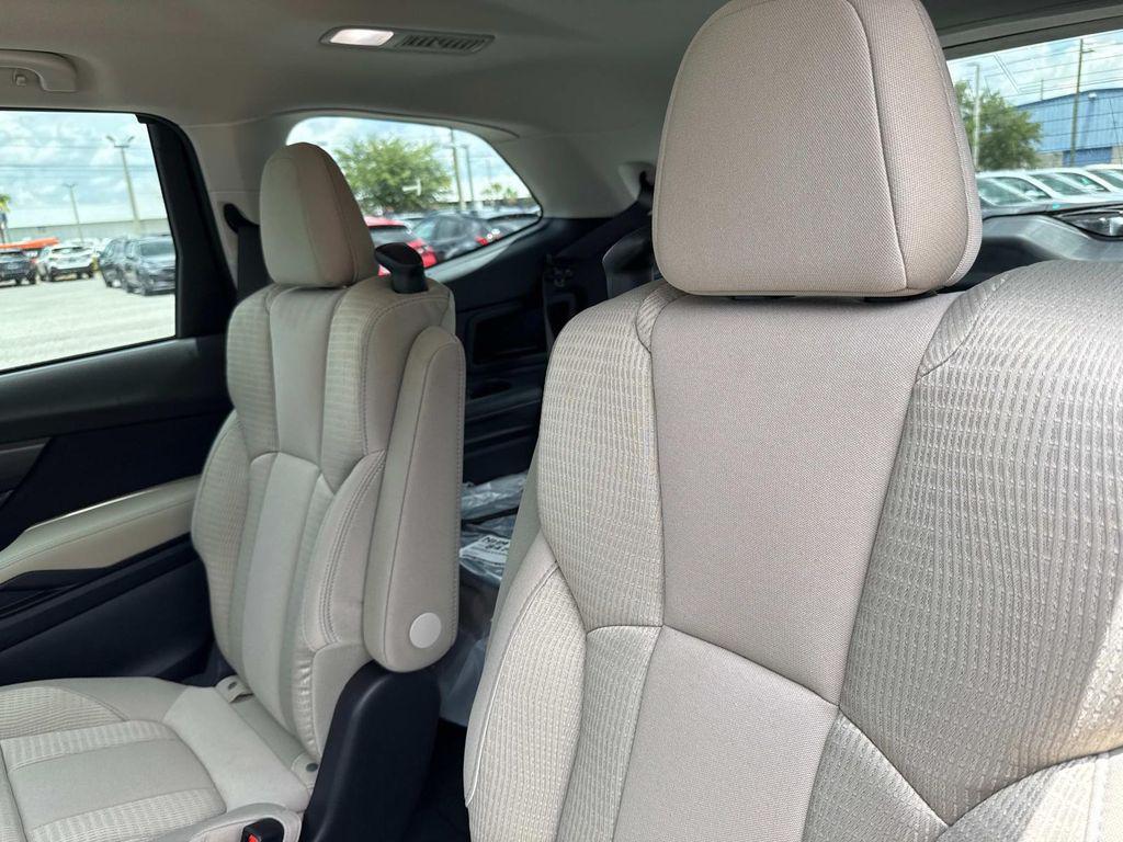 new 2025 Subaru Ascent car, priced at $39,318