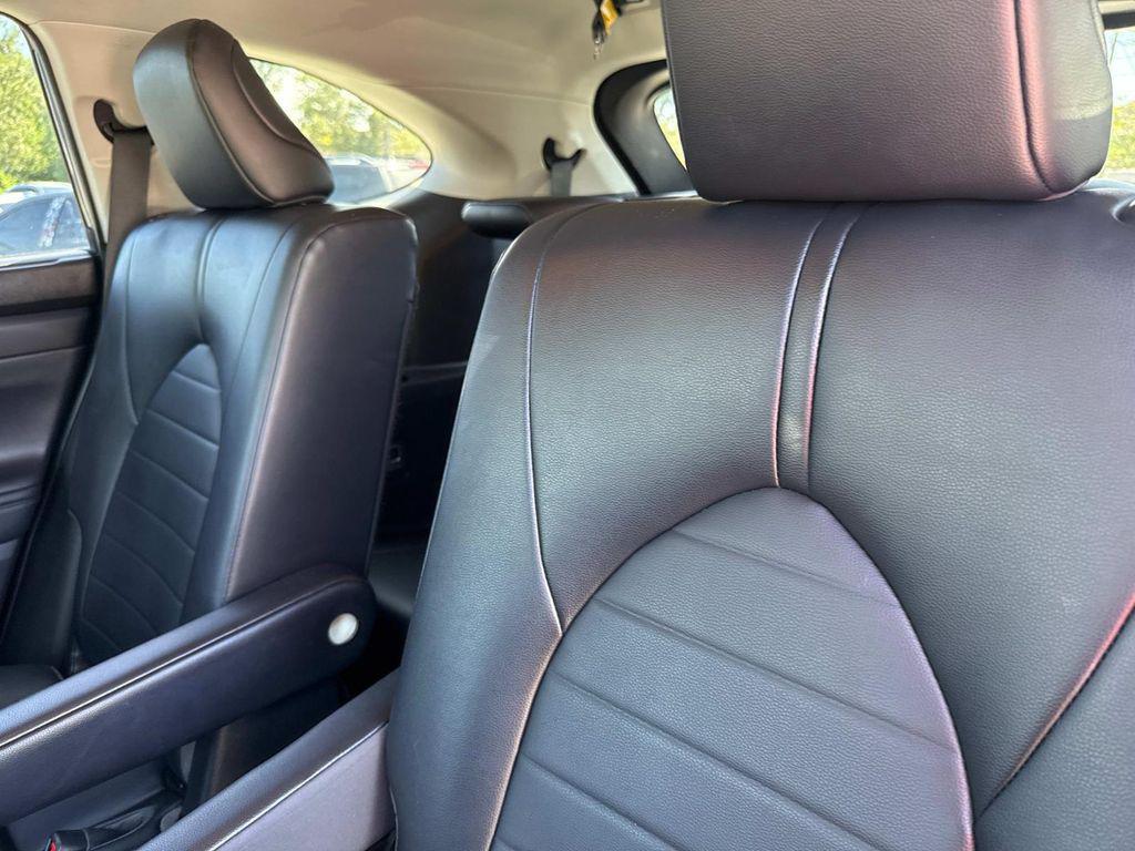 used 2023 Toyota Highlander car, priced at $29,966
